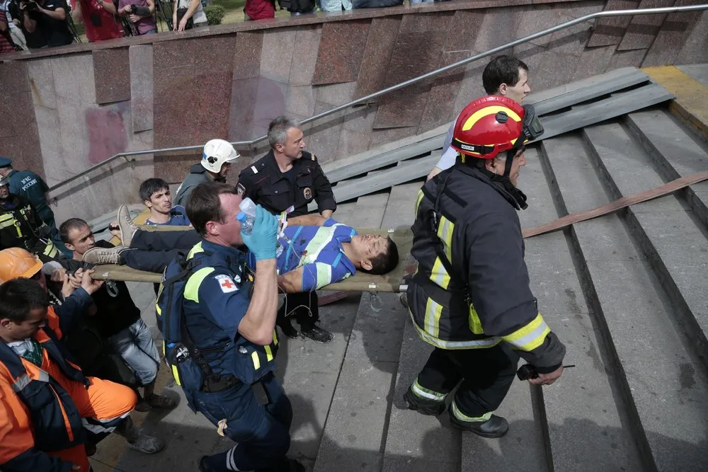 Deadly Subway Train Derailment in Moscow
