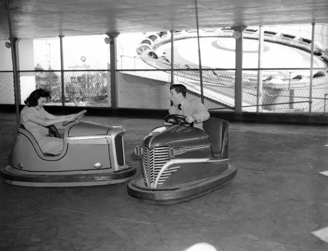 The bumper cars at Palisades Amusement Park, New Jersey, May 31, 1945. (Photo by Charles K. Lucas/AP Photo)