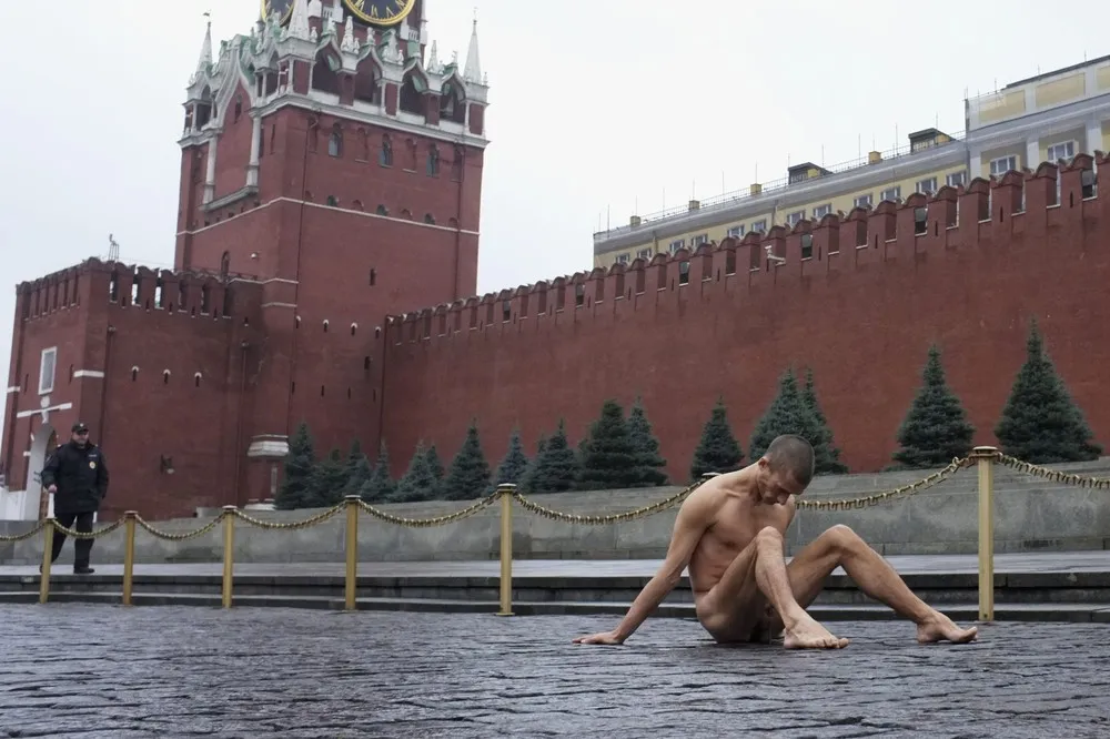 Petr Pavlensky: a Naked Protest Against the Kremlin