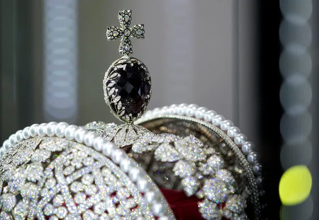 A replica of a Russian imperial crown by Alrosa, a Russian diamond mining company, is seen on display during the opening day of the sixth International Diamond Week at the Diamond Exchange in Ramat Gan, Israel February 13, 2017. (Photo by Baz Ratner/Reuters)