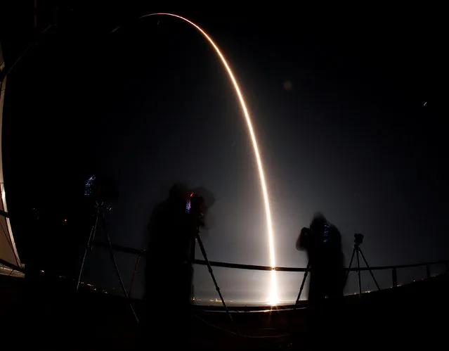 A SpaceX Falcon 9 rocket takes off loaded with a Dragon cargo craft during a resupply mission to the International Space Station from Cape Canaveral, Florida, U.S., May 4, 2019. (Photo by Thom Baur/Reuters)