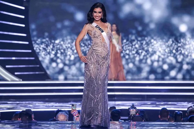 Miss Spain, Sarah Loinaz, presents herself on stage during the preliminary stage of the 70th Miss Universe beauty pageant in Israel's southern Red Sea coastal city of Eilat on December 10, 2021. (Photo by Menahem Kahana/AFP Photo)