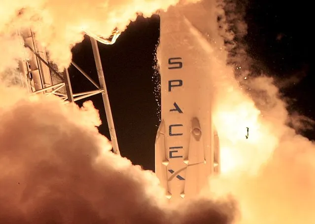 A SpaceX Falcon 9 rocket lifts off at the Cape Canaveral Air Force Station in Cape Canaveral, Florida, in this December 21, 2015 file photo. A SpaceX Falcon rocket thrust a communications satellite into orbit March 4, 2016, before the reusable main-stage booster turned around, soared back toward Earth and was destroyed when it failed to land its self on a platform in the ocean, according to the company. (Photo by Joe Skipper/Reuters)
