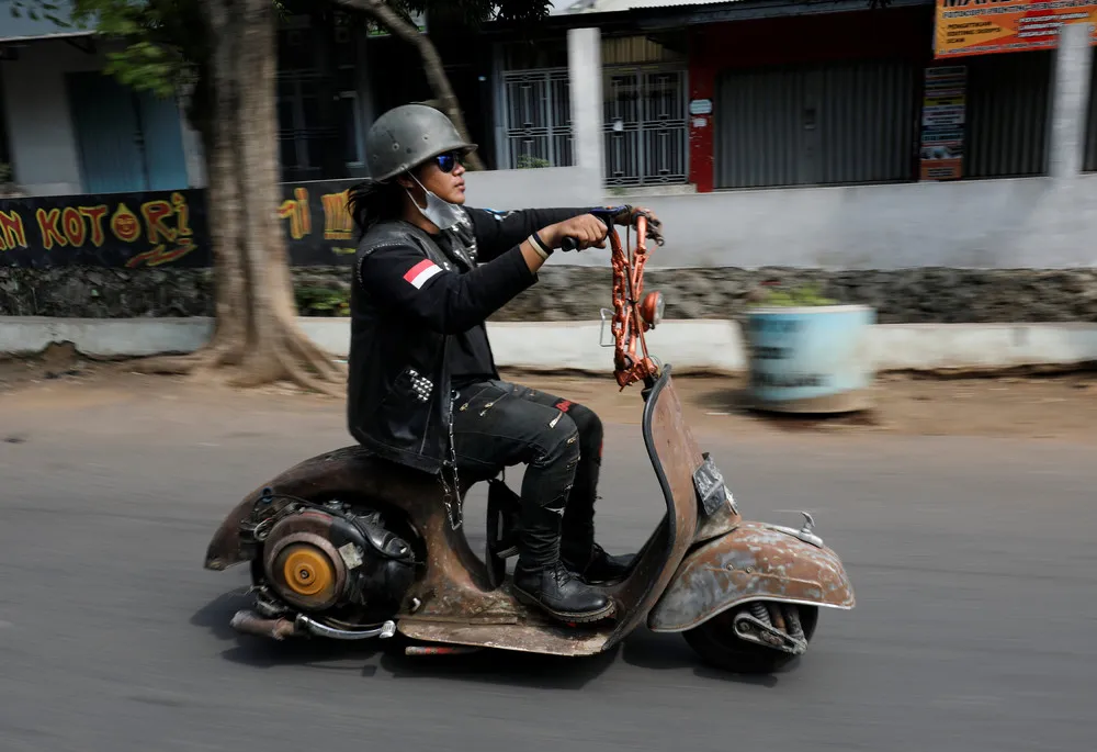 Extreme Vespas in Indonesia