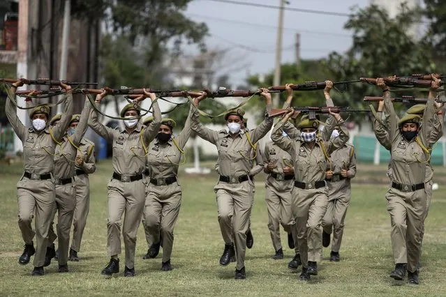 Special police officer recruits who completed nearly three months physical training demonstrate their skills at Kathua in Indian-controlled Kashmir, Saturday, June 5, 2021. (Photo by Channi Anand/AP Photo)