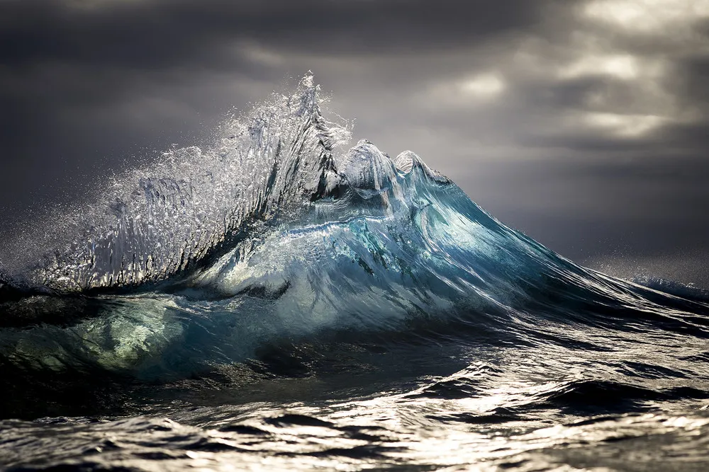 Mountainous Waves by Ray Collins
