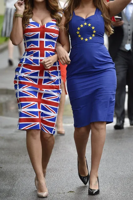 Britain Horse Racing, Royal Ascot, Ascot Racecourse on June 14, 2016. General view of racegoers in Britain and EU referendum themed dresses. (Photo by Toby Melville/Reuters/Livepic)