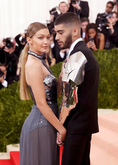 Model Gigi Hadid (L) and singer Zayn Malik arrive at the Metropolitan Museum of Art Costume Institute Gala (Met Gala) to celebrate the opening of “Manus x Machina: Fashion in an Age of Technology” in the Manhattan borough of New York, May 2, 2016. (Photo by Eduardo Munoz/Reuters)