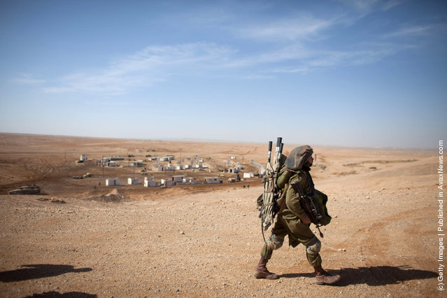 Israeli soldiers take part in an army exercise on at the Shizafon army base, in the Negev Desert north of the southern city of Eilat