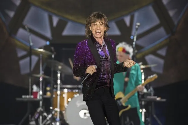 Rolling Stones On Tour  "14 on Fire"