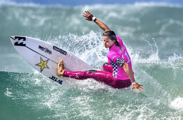 Courtney Conlogue competes in a quarterfinal heat Thursday, August 3, 2017, at the U.S. Open of Surfing in Huntington Beach, Calif., against Pauline Ado of France. Conlogue advanced to the semifinals. (Photo by Mark Rightmire/The Orange County Register via AP Photo)