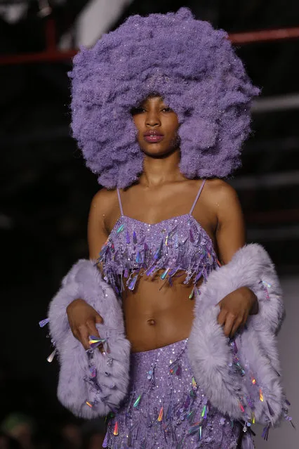 A model presents a creation at the Ashish catwalk show at London Fashion Week Autumn/Winter 2016 in London, Britain February 22, 2016. (Photo by Neil Hall/Reuters)