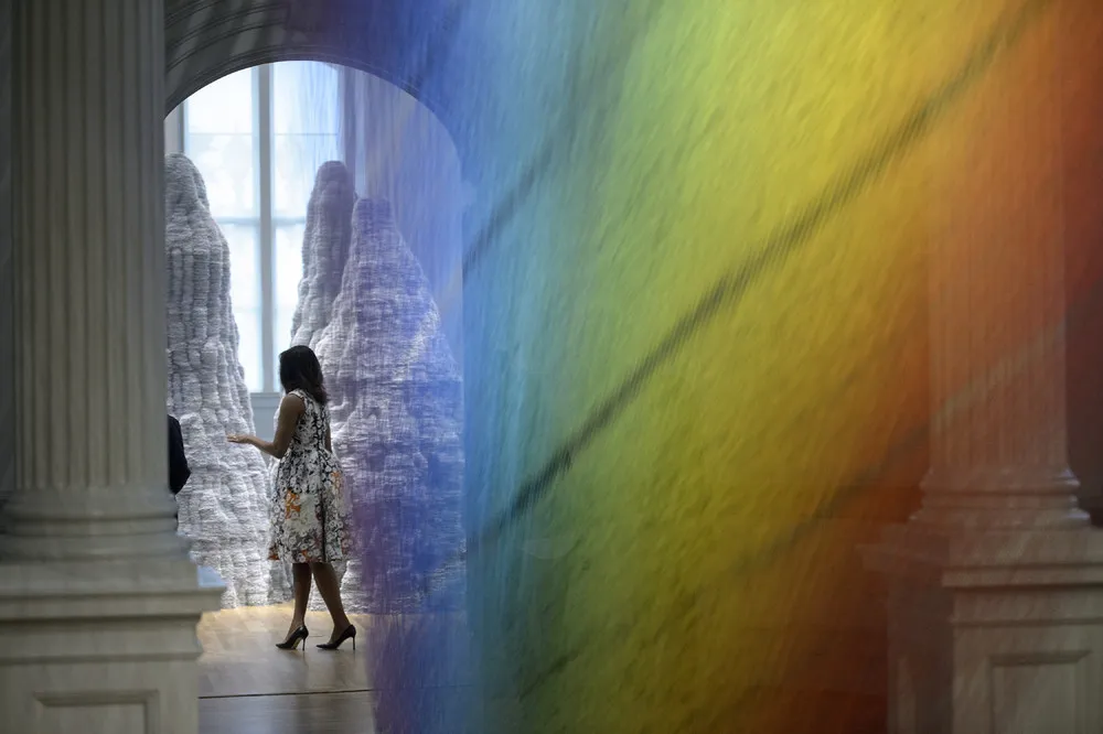 The Day in Photos – May 14, 2016