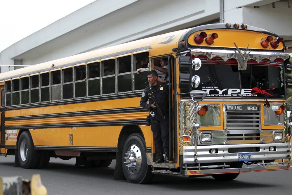 El Salvador Bus Drivers go on Strike as Gang Violence Surges