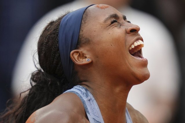 Coco Gauff of the U.S. celebrates as she won the final match of the French Tennis Open against Aryna Sabalenka of Belarus at the Roland-Garros stadium in Paris, Saturday, June 7, 2025. (Photo by Aurelien Morissard/AP Photo)