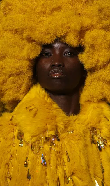 A model presents a creation at the Ashish catwalk show at London Fashion Week Autumn/Winter 2016 in London, Britain February 22, 2016. (Photo by Neil Hall/Reuters)