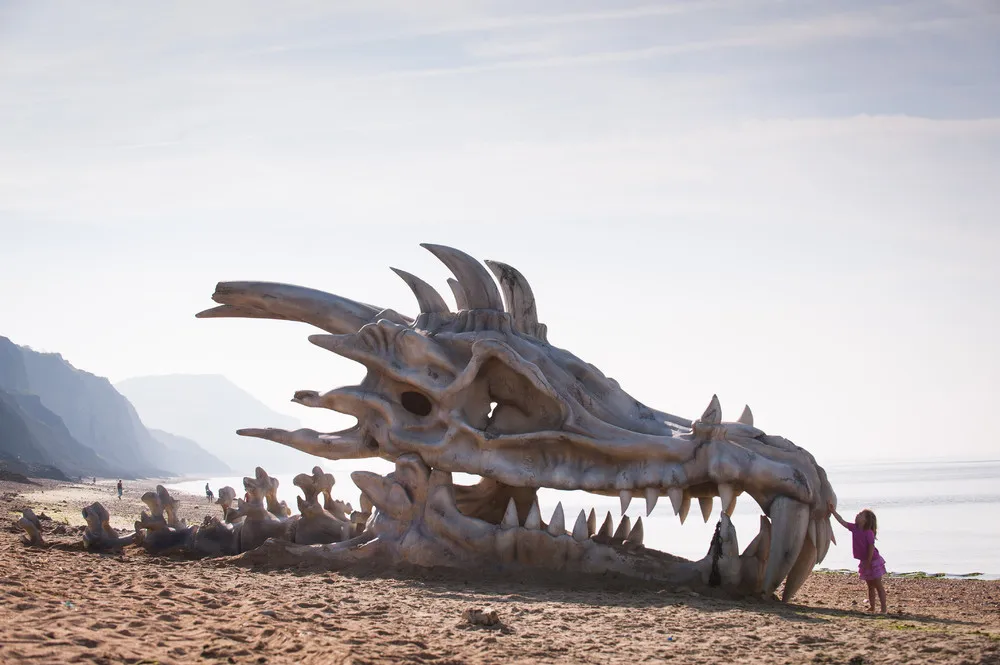 Giant Dragon Skull for Promotion Game of Thrones