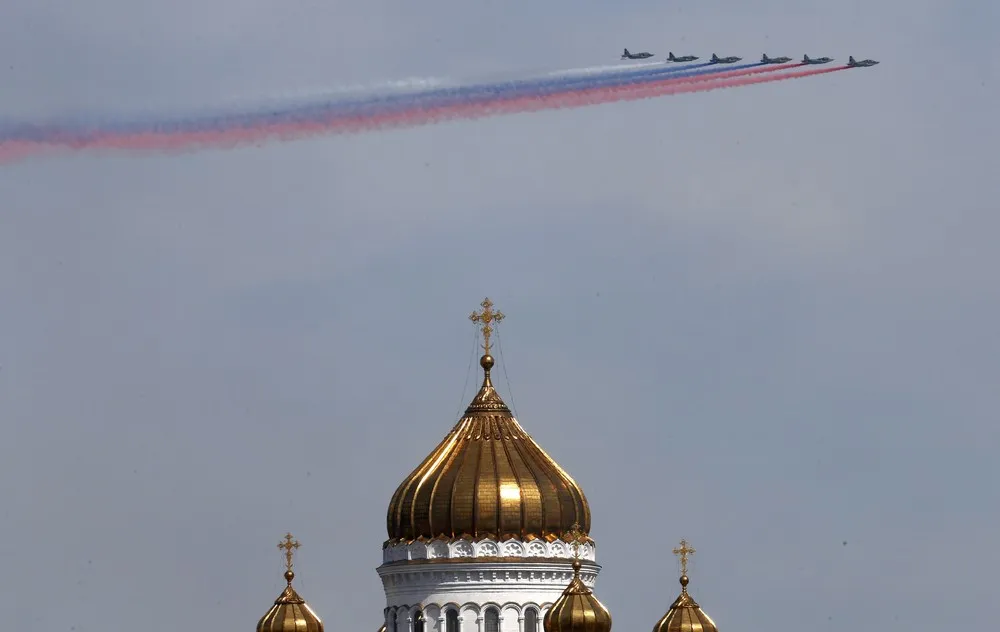 Russia Celebrates the 70th Anniversary of the Victory in WWII (250+ Photos)