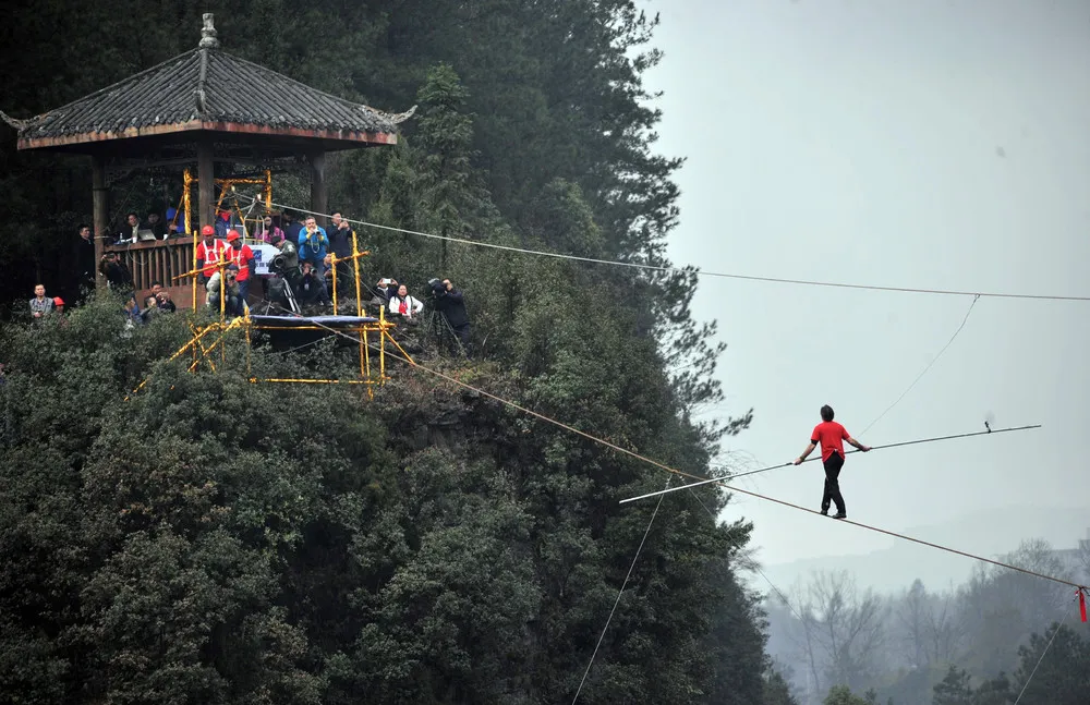 The Day in Photos – April 1, 2016