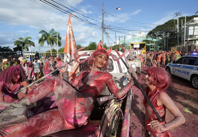 Revellers participate in a carnival celebration in Port-of-Spain, Trinidad and Tobago February 27, 2017. (Photo by Andrea De Silva/Reuters)