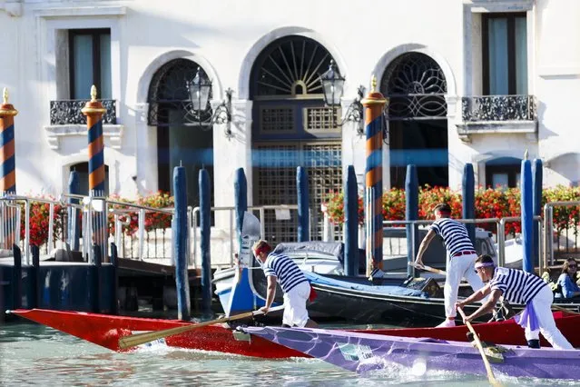 General views of atmosphere during the Regatta Storica during the 72nd Venice Film Festival on September 7, 2015 in Venice, Italy. (Photo by Tristan Fewings/Getty Images)