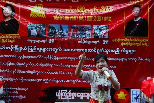 A candidate of Democracy Party for a New Society (DPNS) talks with microphone during an election campaign rally at downtown area in Yangon, Myanmar, 01 November 2020. Mya​nmar is set to ho​ld its general elections on 08 November 2020. (Photo by Lynn Bo Bo/EPA/EFE)