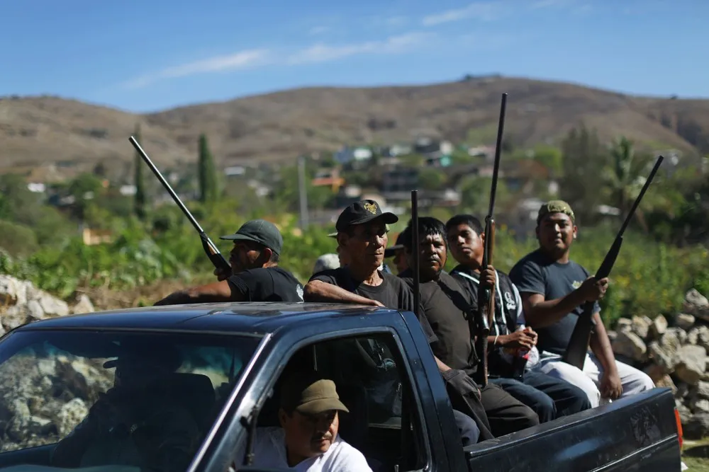 Members of the Community Police of the FUSDEG in Mexico