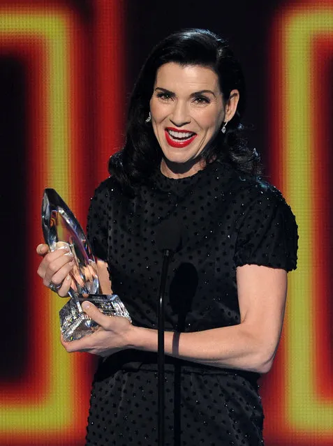 Actress Julianna Margulies accepts the Favorite Network TV Drama award for “The Good Wife” onstage at The 40th Annual People's Choice Awards at Nokia Theatre L.A. Live on January 8, 2014 in Los Angeles, California. (Photo by Kevin Winter/Getty Images)