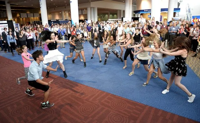 A flash mob entertains the crowd during the Western Conservative Summit in Denver, Colorado June 27, 2015. (Photo by Mark Leffingwell/Reuters)