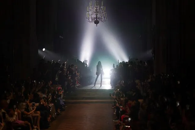 A model presents a creation during the Julien Macdonald catwalk show at London Fashion Week in London, Britain, September 16, 2019. (Photo by Henry Nicholls/Reuters)