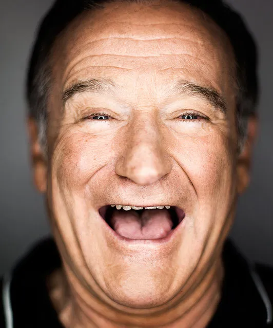 Robin Williams Dead