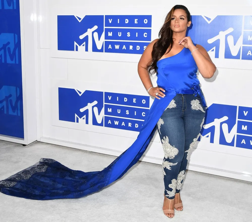 2016 MTV Video Music Awards Red Carpet