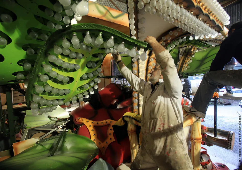 Enthusiasts Unveil Their Carts In Bridgewater Ahead Of The World's Largest Illuminated Carnival