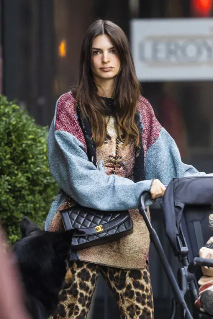 American model Emily Ratajkowski is seen in the West Village on October 16, 2022 in New York City. (Photo by Gotham/GC Images)