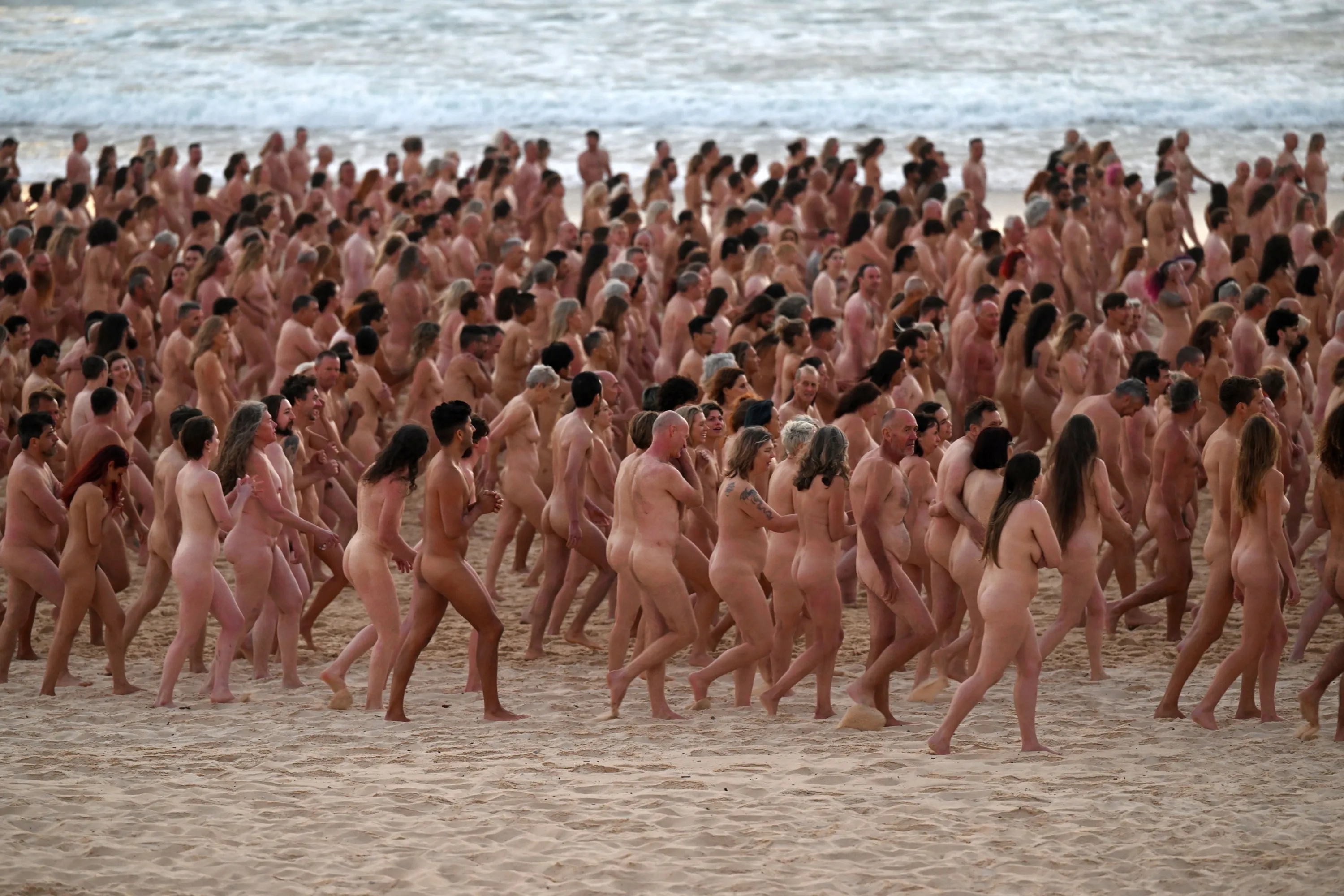 шпионаж за голыми людьми на нудиском пляже фото 54