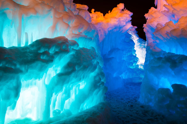 The magical ice castle. (Photo by Sam Scholes/Caters News)