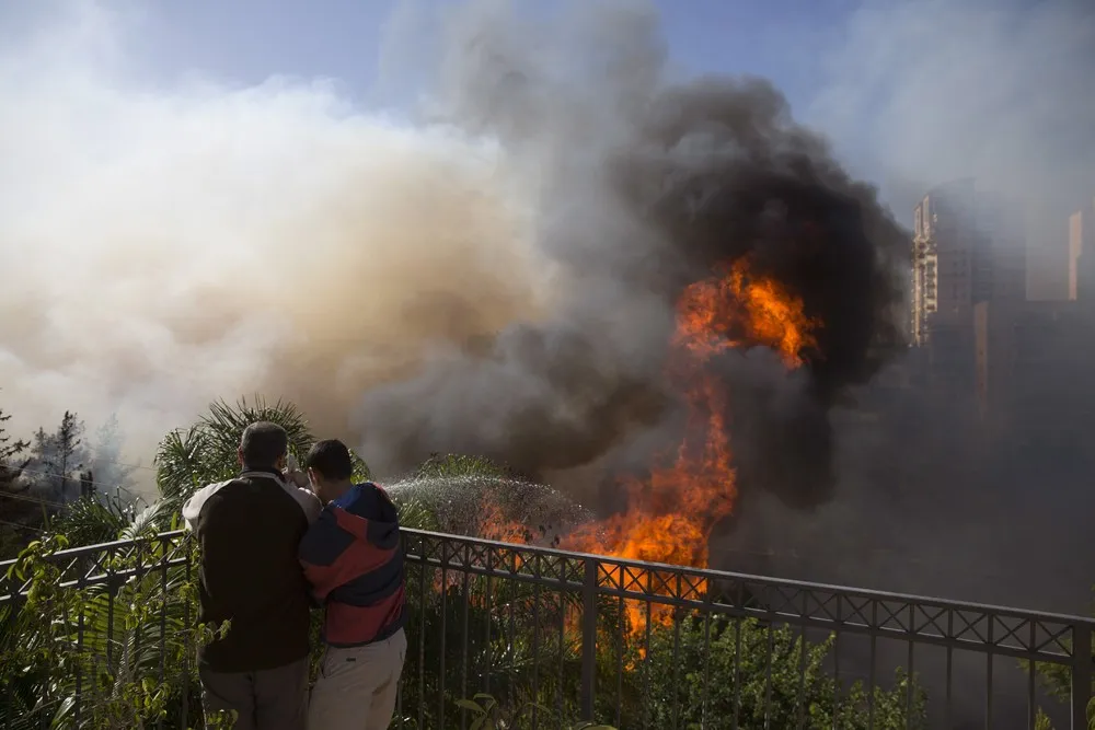 Fires Rage through Haifa