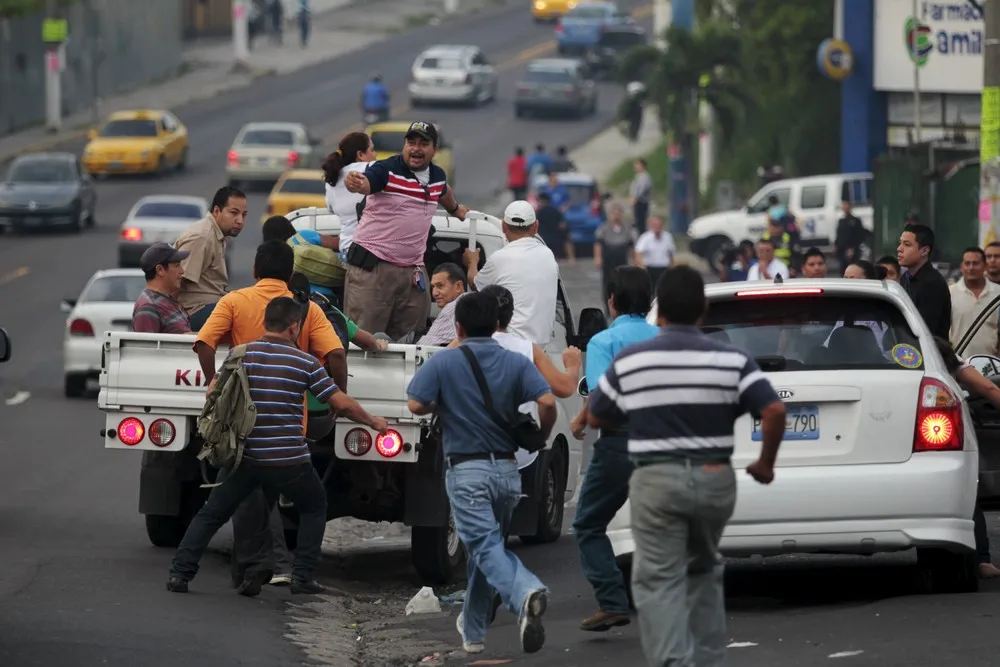El Salvador Bus Drivers go on Strike as Gang Violence Surges