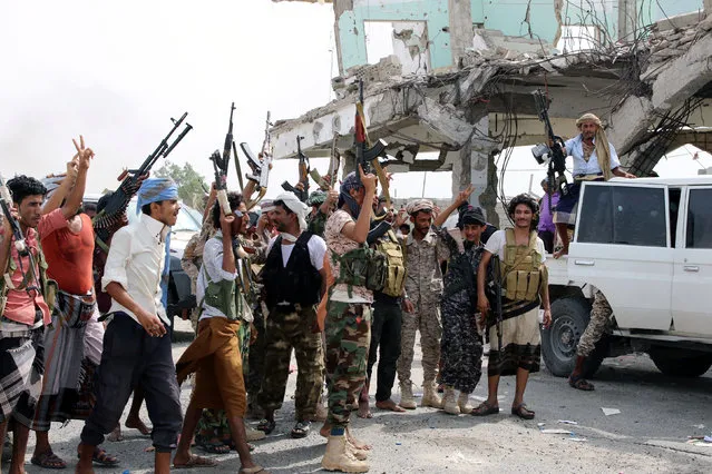 Southern separatist fighters are pictured during clashes with government forces in Aden, Yemen on August 29, 2019. (Photo by Fawaz Salman/Reuters)