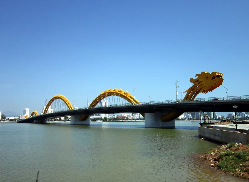 Dragon Bridge over the River Hang