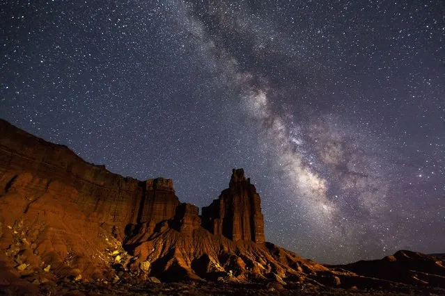 A park ranger has captured the stunning beauty of the nights sky by photographing constellations in a world away from light pollution. (Photo by Caters News)