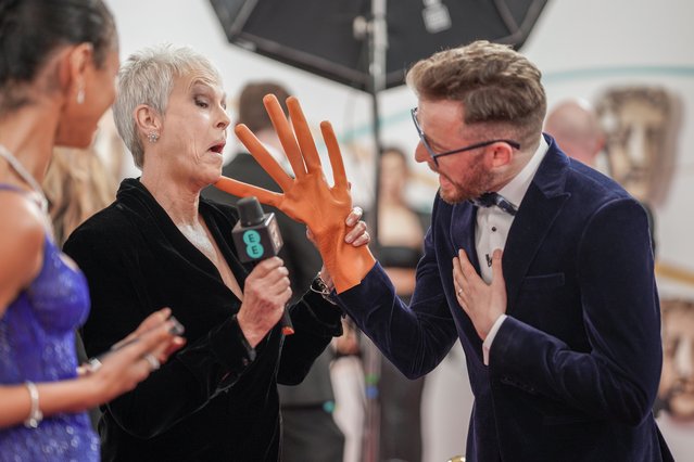 American actress Jamie Lee Curtis and BBC Radio 1 film critic Ali Plumb attend the EE BAFTA Film Awards 2023 at The Royal Festival Hall on February 19, 2023 in London, England. (Photo by Scott Garfitt/BAFTA via Getty Images)