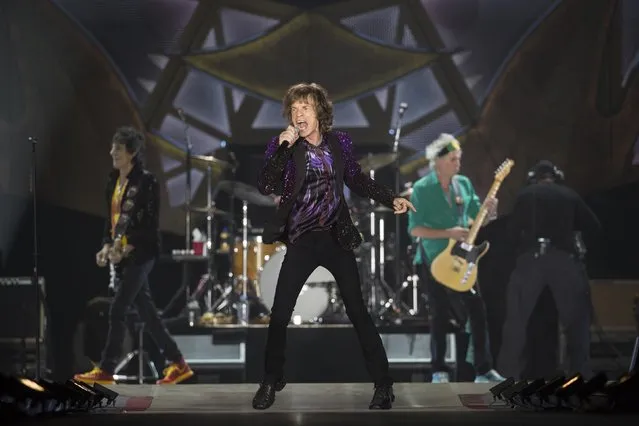 Rolling Stones On Tour  "14 on Fire"