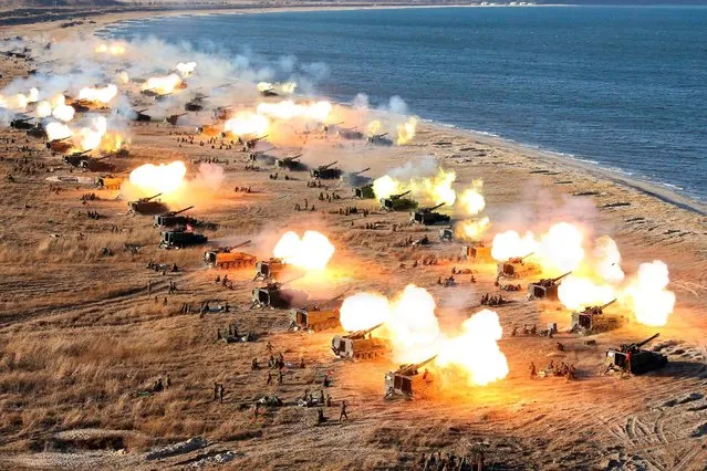 A general view shows a drill by North Korean Korean People's Army (KPA) artillery units on the front in this image released by North Korea's Korean Central News Agency (KCNA) in Pyongyang December 2, 2016. (Photo by Reuters/KCNA)
