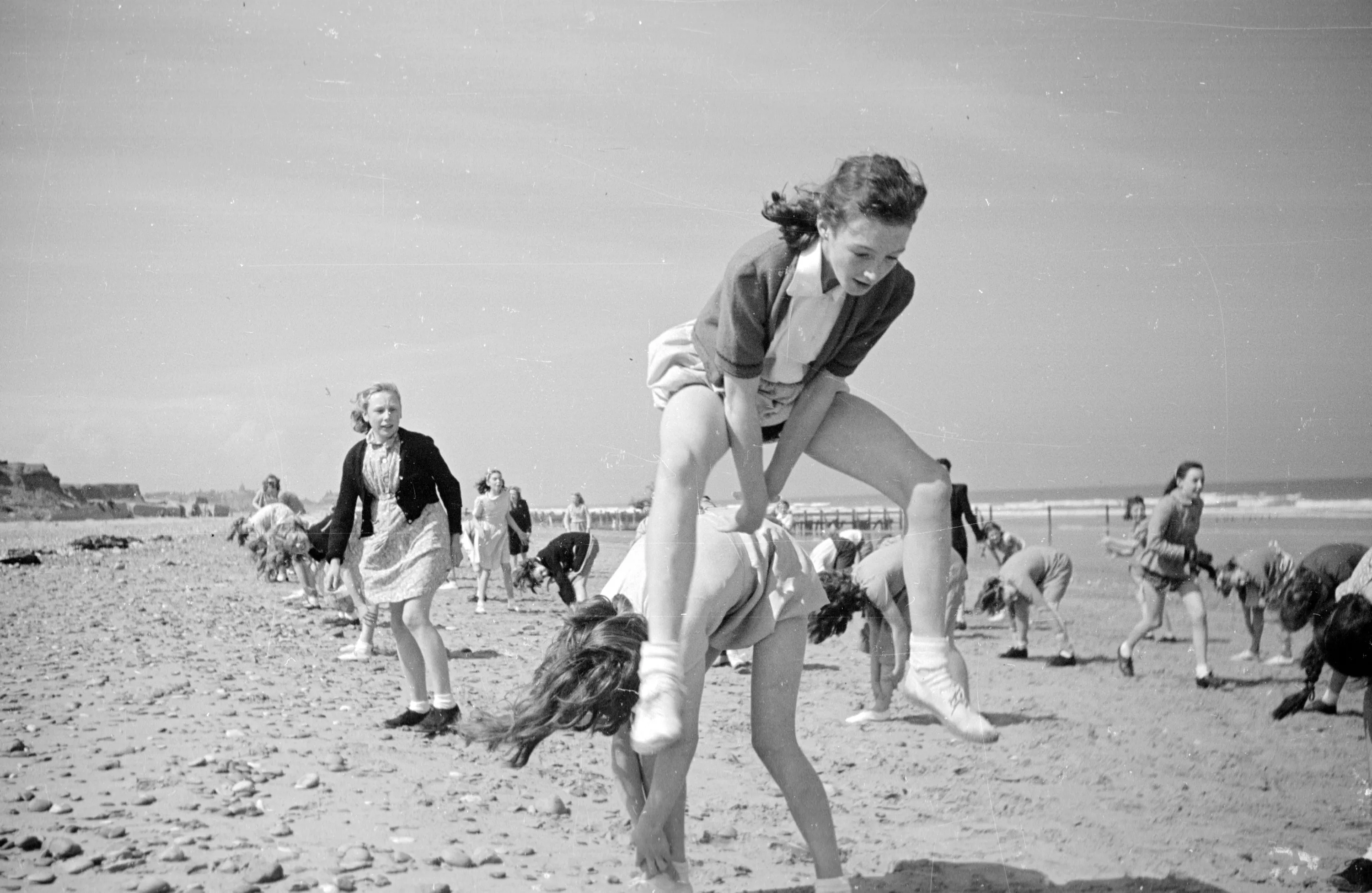 Фото без стыда. ГДР пляж ретро. Советские девушки на пляже. Ретро пляж СССР. Советские девочки.