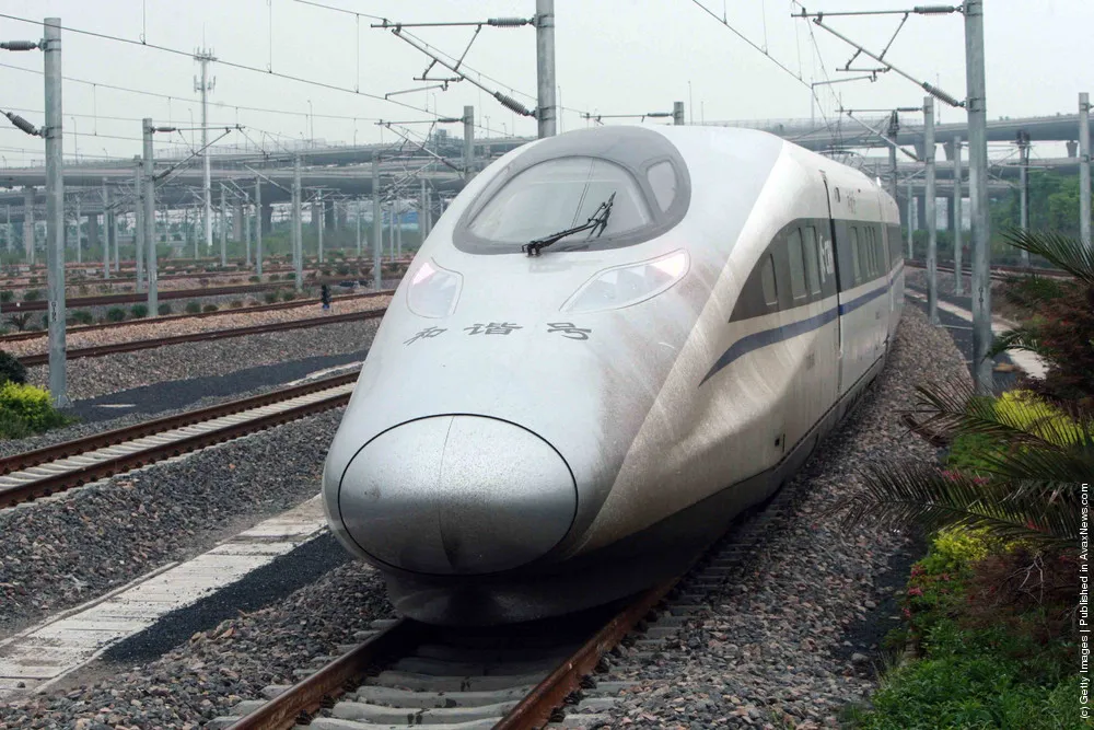 Beijing-Shanghai High-speed Railway Begins Test Run