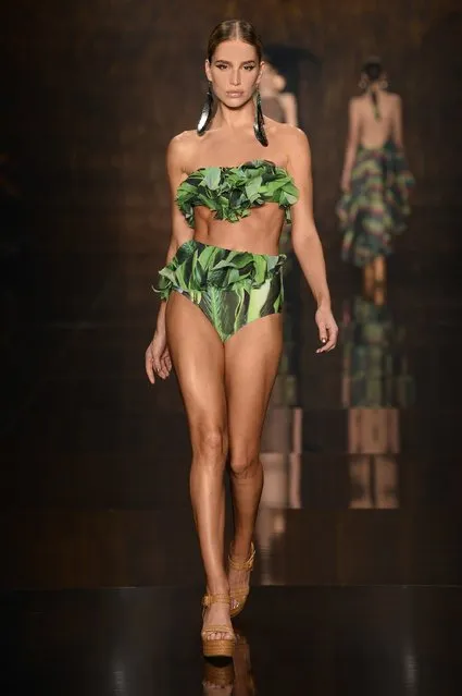 A model walks at Agua de Coco por Liana Thomaz Runway at SPFW Summer 2017 at Ibirapuera's Bienal Pavilion on April 28, 2016 in Sao Paulo, Brazil. (Photo by Fernanda Calfat/Getty Images)