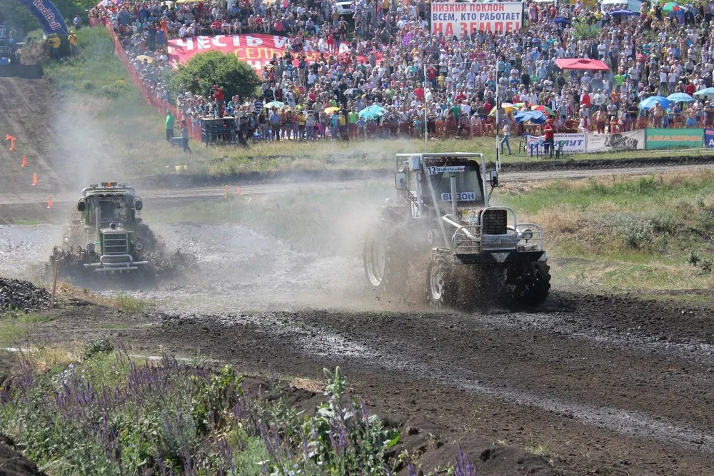 Tractor Racing In Russia