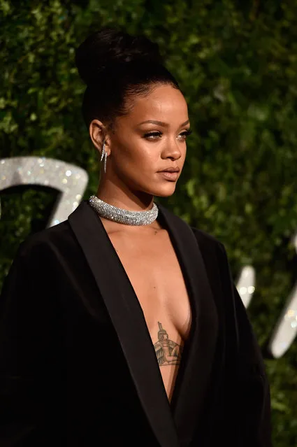 Rihanna attends the British Fashion Awards at London Coliseum on December 1, 2014 in London, England. (Photo by Pascal Le Segretain/Getty Images)