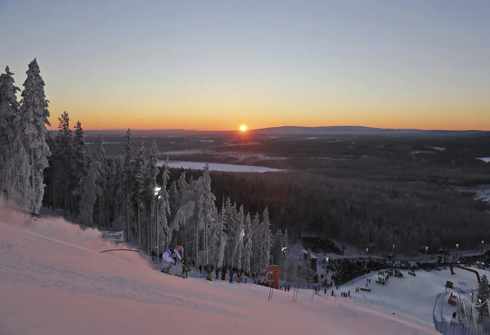 The Day in Photos – November 13, 2016